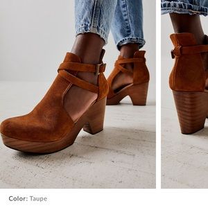 Free People Cedar clog